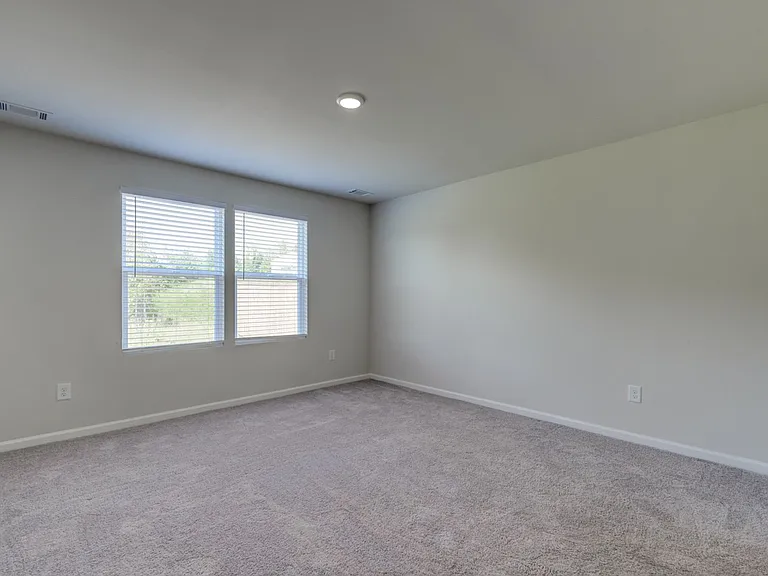 220 Ingleby Rd — Photo 18