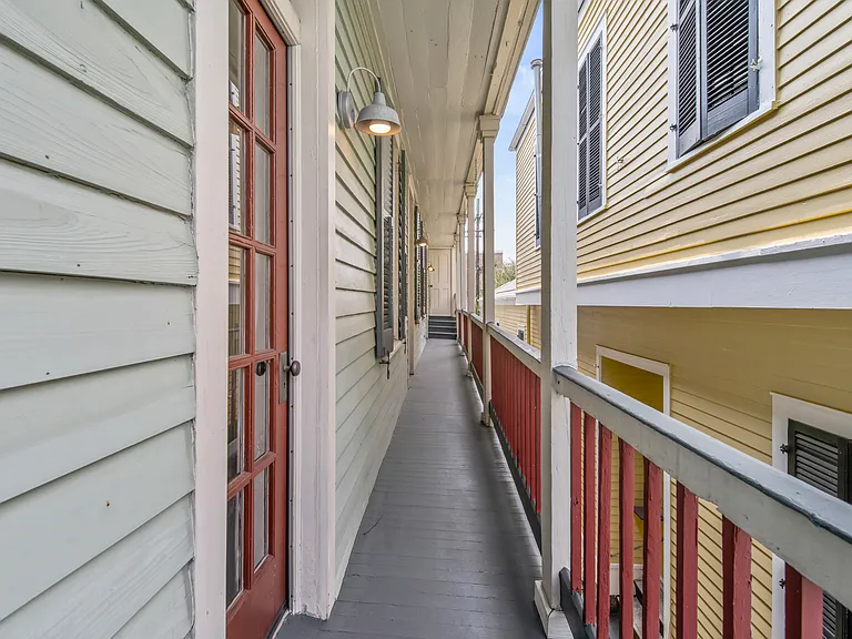 2217 Laurel St #4 — Photo 3