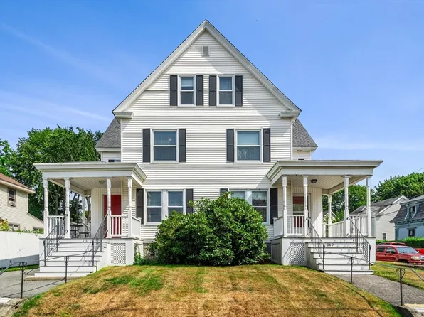 149 Methuen St, Lowell, MA 01850