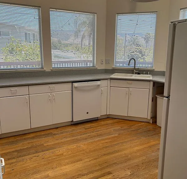 399 Jaycee Dr — Photo 8