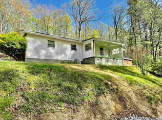 108 Toothman Run Rd, Rivesville, WV 26588