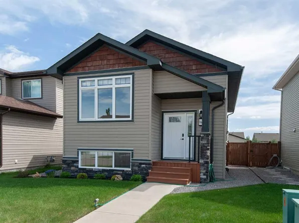 104 N Almond Cres, Blackfalds, AB T4M 0J5