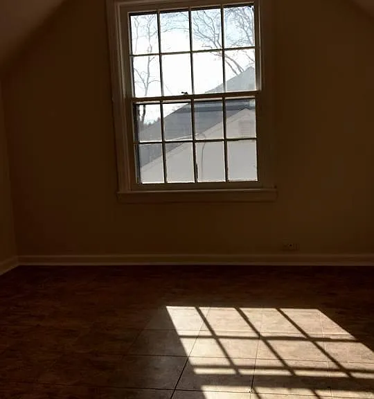 8618 Wissahickon Ave — Photo 16