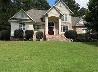 106 Barons Run W, Spring Lake, NC 28390