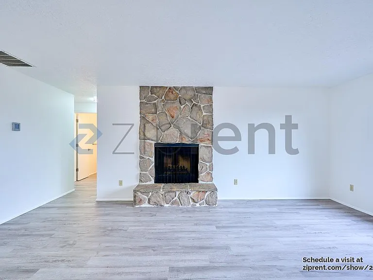 4547 NW Tumalo Ct — Photo 4