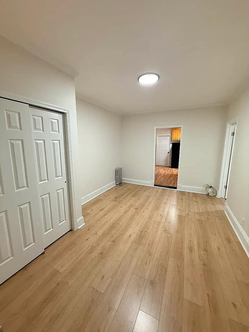 23-37 31st Avenue — Photo 3
