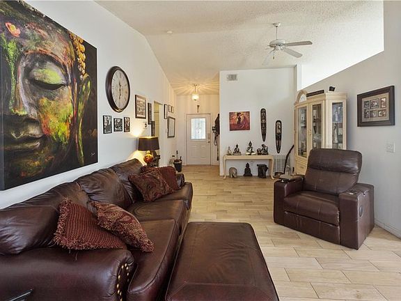 5th image of 1540 Indian Oaks Trl
