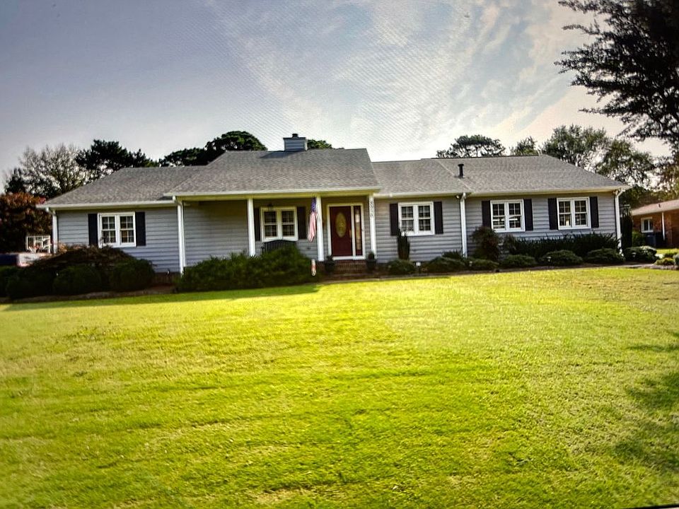 1st image of 8956 River Cres