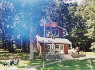 19484 Crescent Beach Rd, Three Rivers, MI 49093