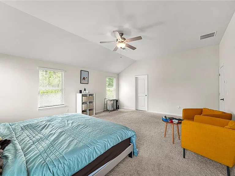 2195 Cormac St — Photo 17