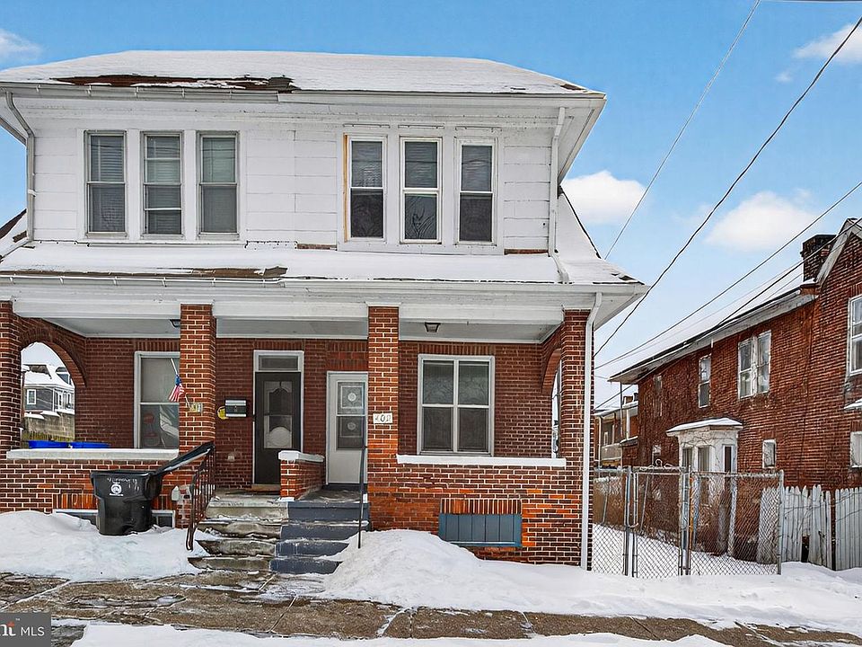 1st image of 409 Emerald St