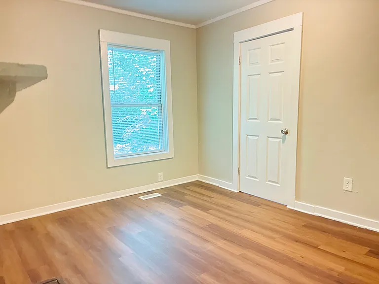 403 S Yates St — Photo 17