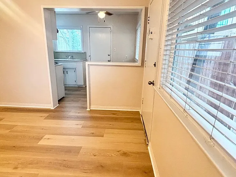 215 Avenida Granada — Photo 8