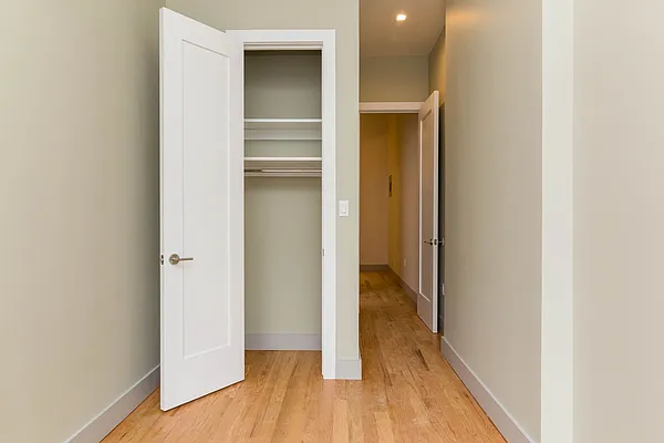 Rented by Nooklyn NYC LLC | media 47
