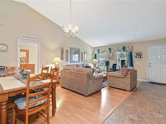 3rd image of 544 Woodland Creek Blvd