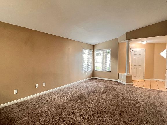 5th image of 5913 Genoa Dr