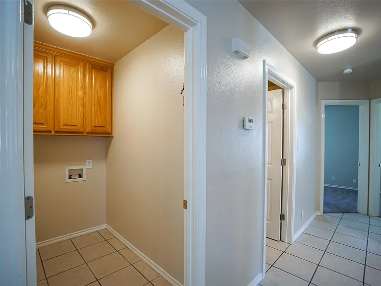 1026 W Coffin St #102 — Photo 18