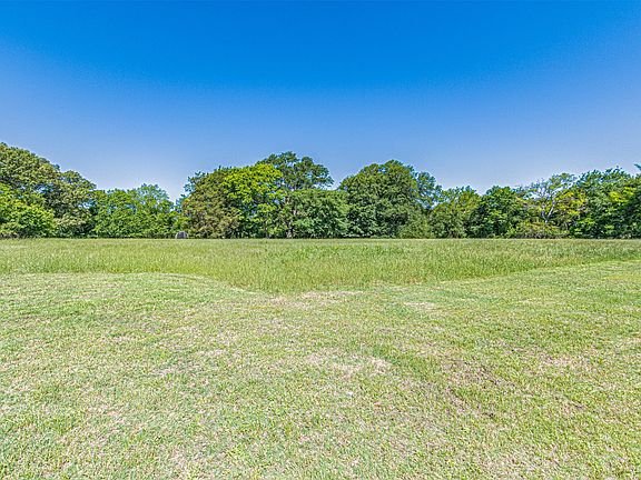4th image of 901 Rs County Rd #1155