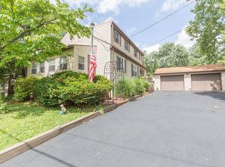 562 Taylor Ave, Warrington, PA 18976