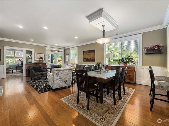 3rd image of 4903 Spokane Court NE