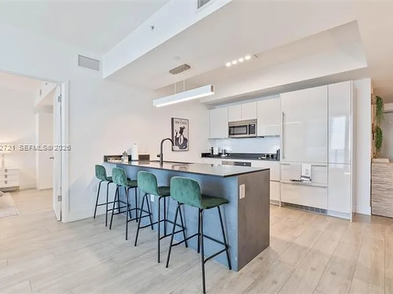 1010 Brickell Ave #4303 — Photo 5