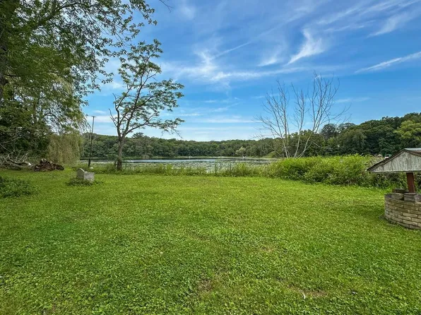 N8941 Swift Lake ROAD, East Troy, WI 53120