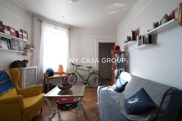 Rented by NY Casa Group | media 31