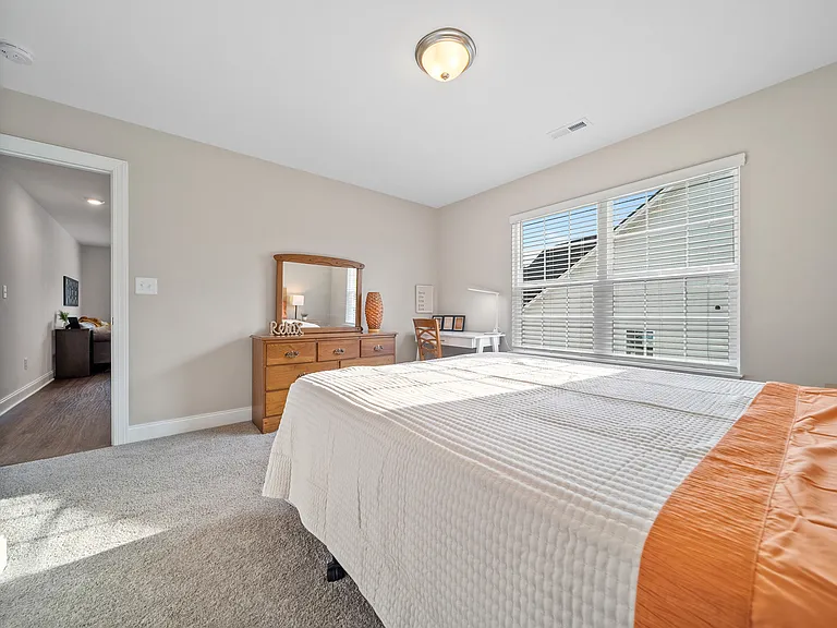 1621 Spring Berry Ln — Photo 18