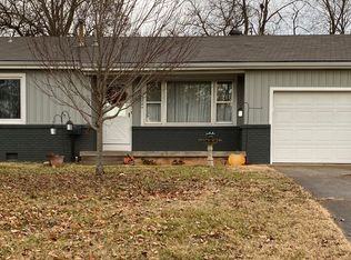 3204 S Parkview Ave, Springfield, MO 65804