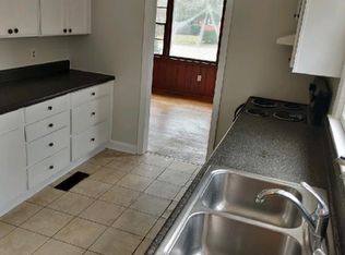 1916 Catawba St, Fayetteville, NC 28303