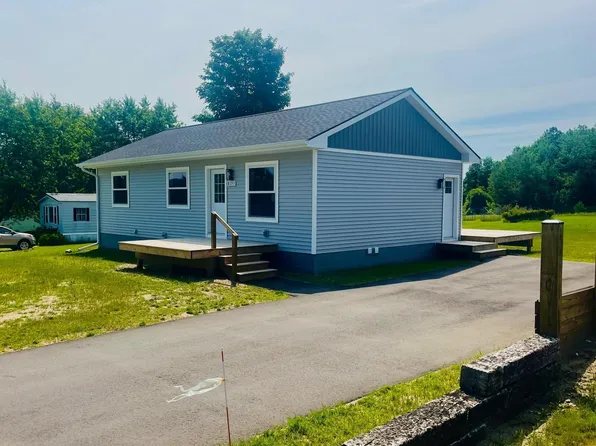 8193 Ballard St, Central Lake, MI 49622