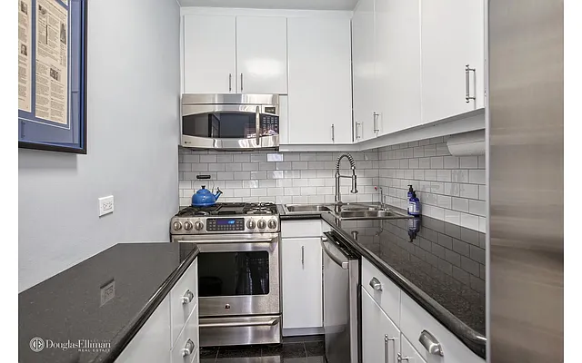 Sold by Douglas Elliman | media 3