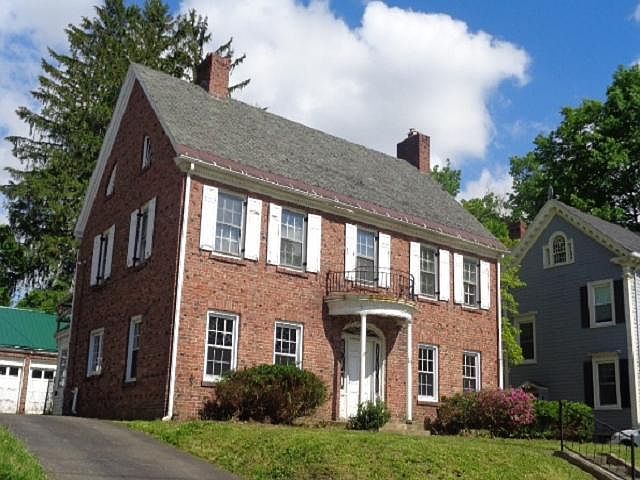 1st image of 18 Lakeview Ave