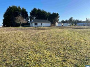 9999 Garden Ln, Sequim, WA 98382