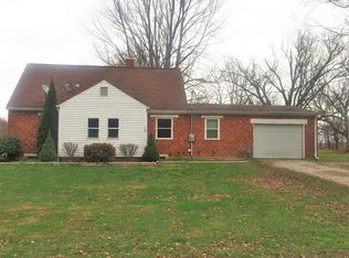 103 S Main St, Roachdale, IN