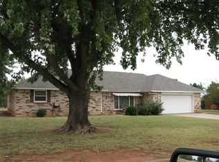 1521 W Whippoorwill Way, Mustang, OK 73064