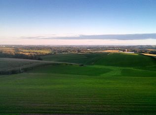 15504 S Mound Rd, Sherrill, IA 52073