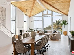 1063 Stradella Rd, Los Angeles, CA 90077