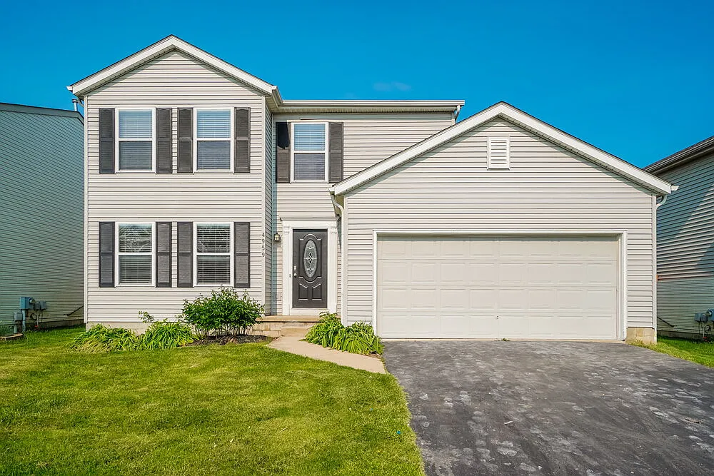 3 bed, 2.5 bath, 1428 sqft, $2,320 — Photo 1