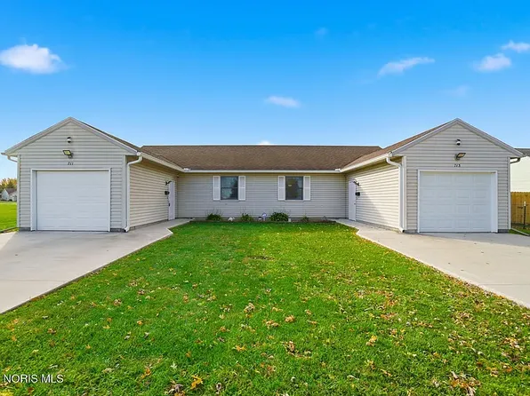 711 Hart Ave #711, Fostoria, OH 44830