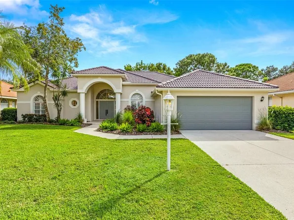 6616 Hunter Combe Xing, University Park, FL 34201
