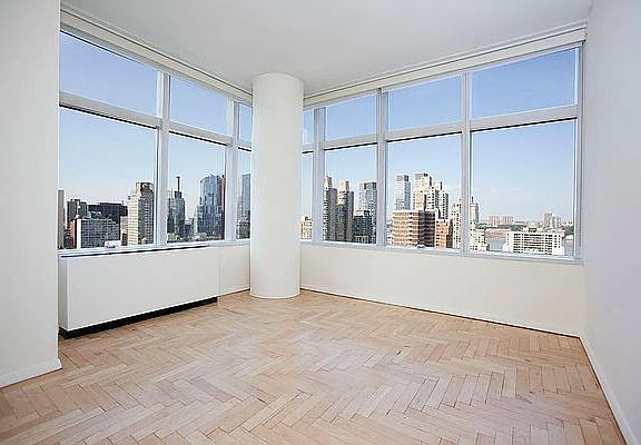 3rd image of 160 W 66th St APT 22J