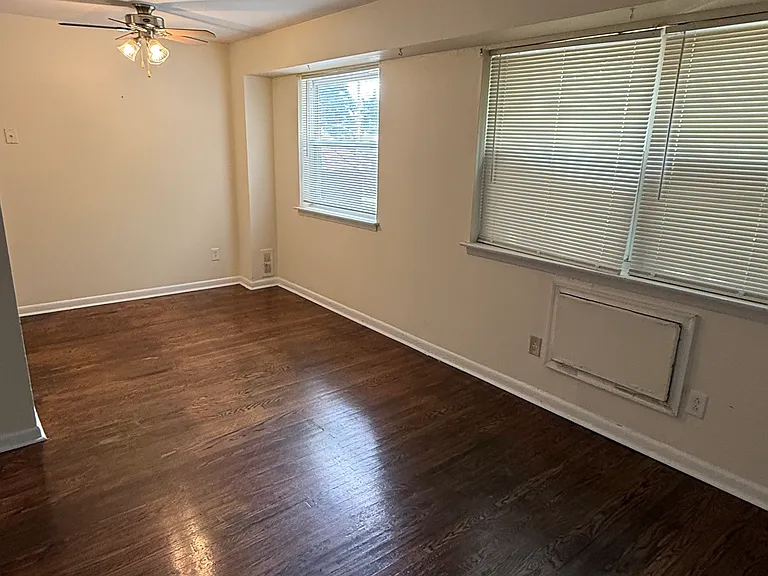 1725 Hoffnagle St #200 — Photo 2