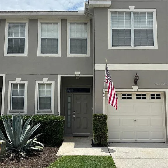 624 Black Lion Dr NE — Photo 1