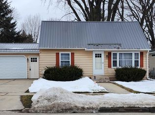 128 Union St, Ripon, WI 54971