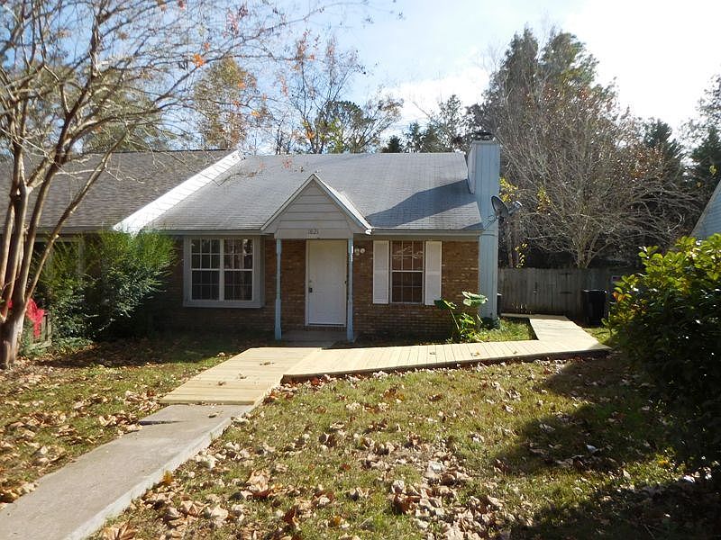 1st image of 1821 Gina Dr