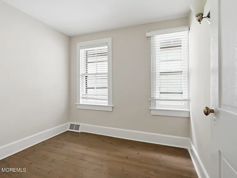 1114 Summerfield Ave — Photo 17
