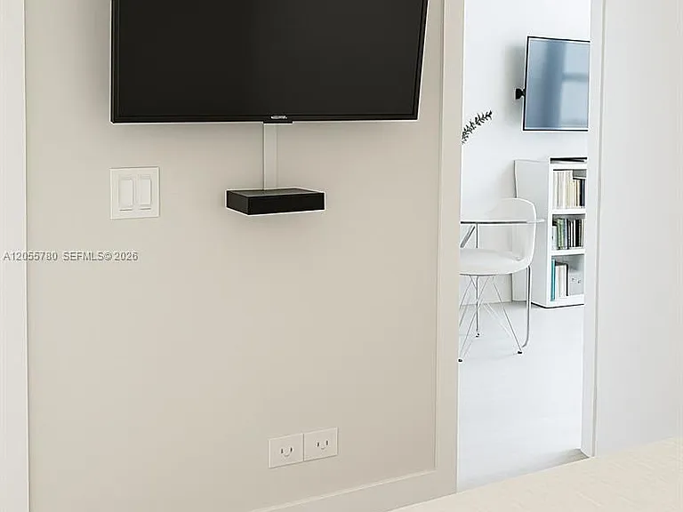 2301 Collins Ave #636 — Photo 10