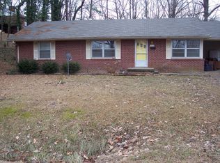 205 Greenacres Dr, Paris, TN 38242