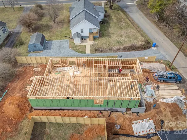 439 Turnpike Rd, Brevard, NC 28712